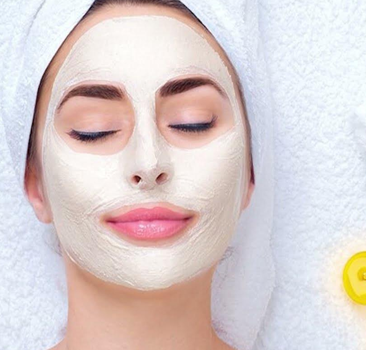 Non-invasive Hydrafacial treatment for refreshed skin in Kochi